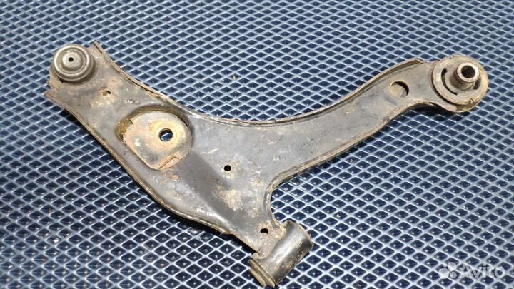 Рычаг передний нижний Dodge Chrysler Neon 2