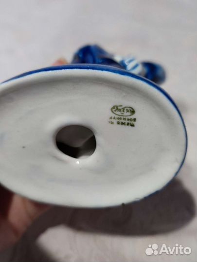 Обезьяна новый русский фигурка