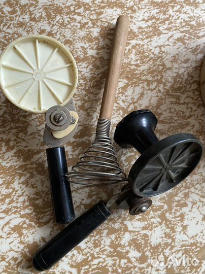 Закаточная машинка для банок и сито