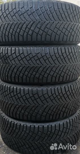 Michelin X-Ice North 4 SUV 275/45 R21