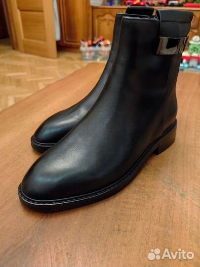 Ботинки женские