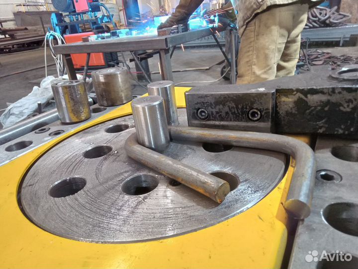 Гибка арматуры на станке