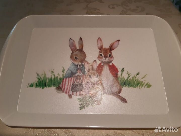 Поднос Семейка зайцев 39х24,5х3 см