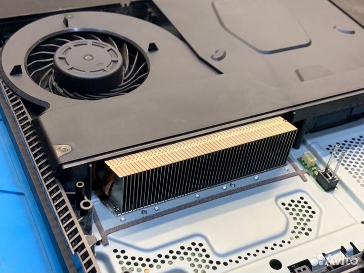 Sony Playstation 4 Pro/ 1Tb/ PS4 Pro