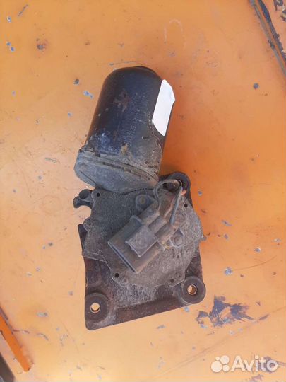 Моторчик стеклоочистителя Ниссан Премьера 1998год