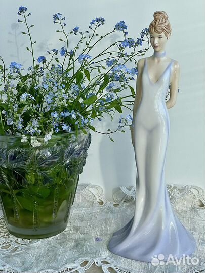 Статуэтка Serenity от Royal Doulton