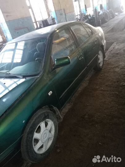 Nissan Primera 1.8 MT, 1999, битый, 72 000 км