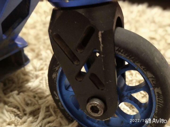 Продам трюковой самокат