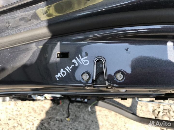 Замок двери задней левой Mercedes-Benz C-Класс