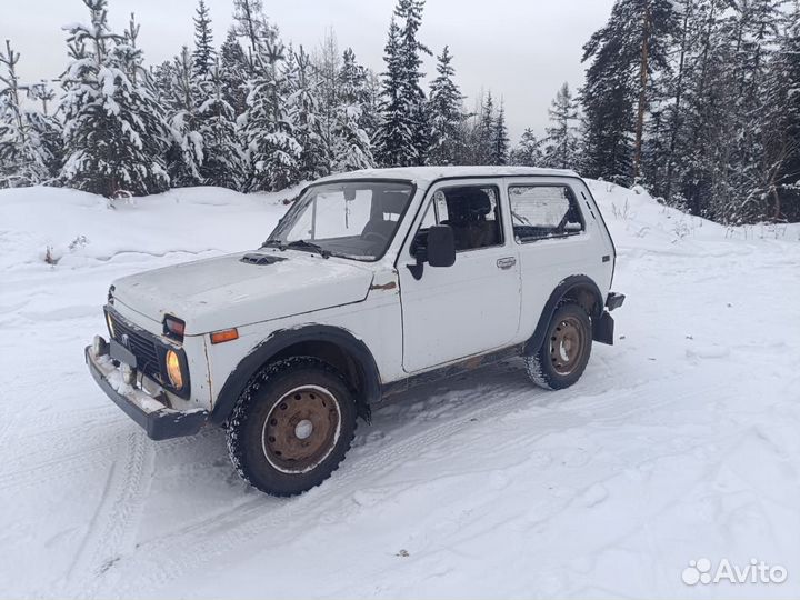 LADA 4x4 (Нива) 1.6 МТ, 1997, 200 000 км