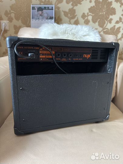 Гитарный комбоусилитель