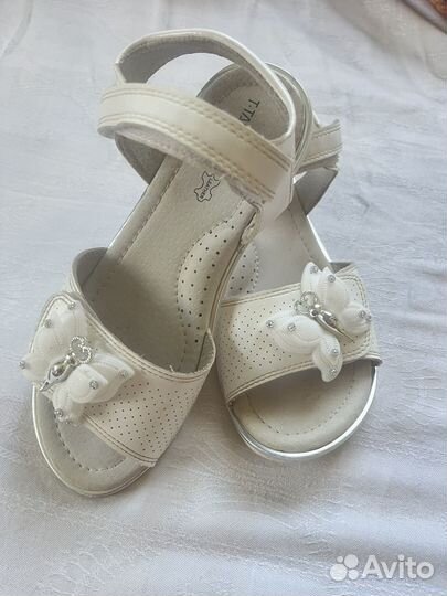 Сандалии для девочки