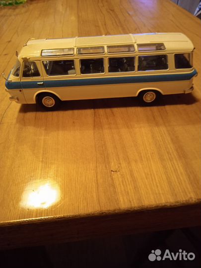 Модель автомобиля ЗИЛ-118 