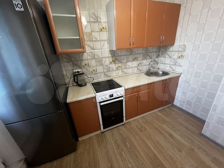 1-к. квартира, 42 м², 9/18 эт.