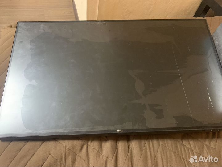 Монитор dell U2717D битый