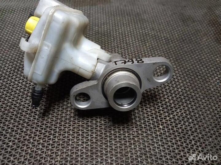 Главный тормозной цилиндр Chevrolet Cruze J305