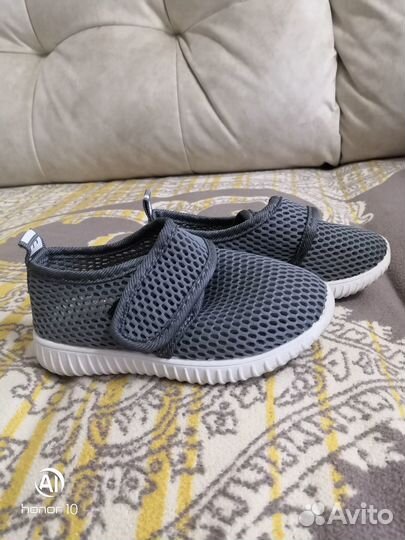 Продам обувь детская