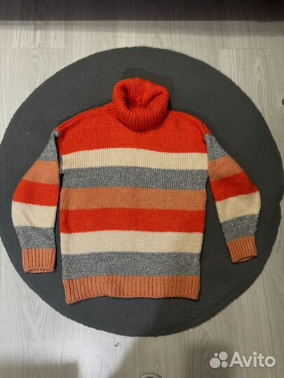 Свитер женский новый