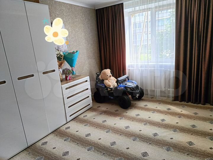 3-к. квартира, 70 м², 1/2 эт.