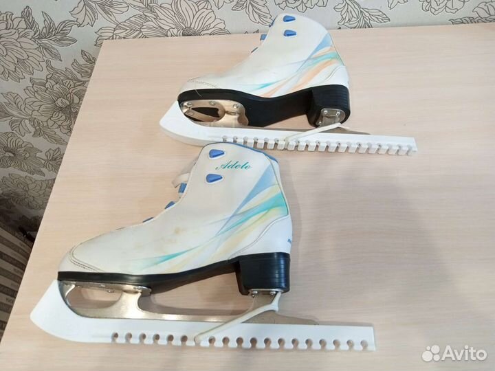 Коньки фигурные женские 38 размер