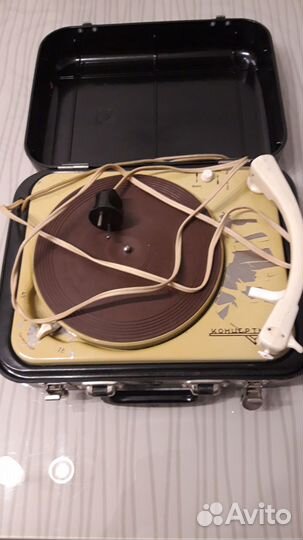 Проигрыватель винила СССР