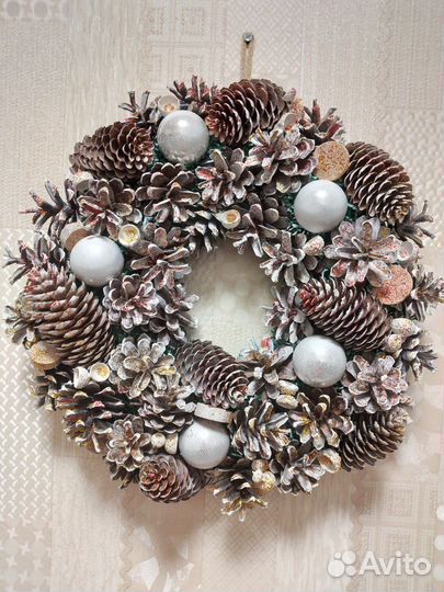 Ёлочки и венки ручной работы