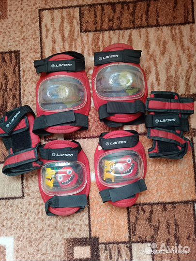 Роликовые коньки