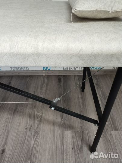 Кушетка массажная (косметологическая)