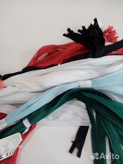 Швейная фурнитура Молнии потайные 50 см