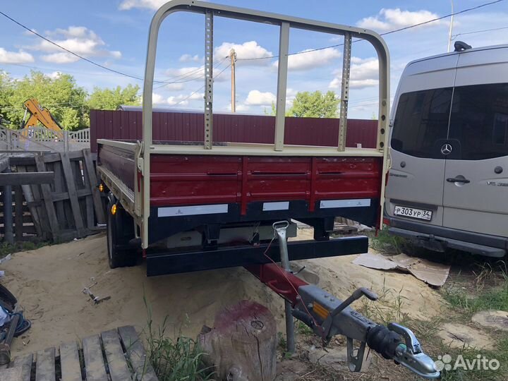 Прицеп легковой категории B с тормозами (Knott)