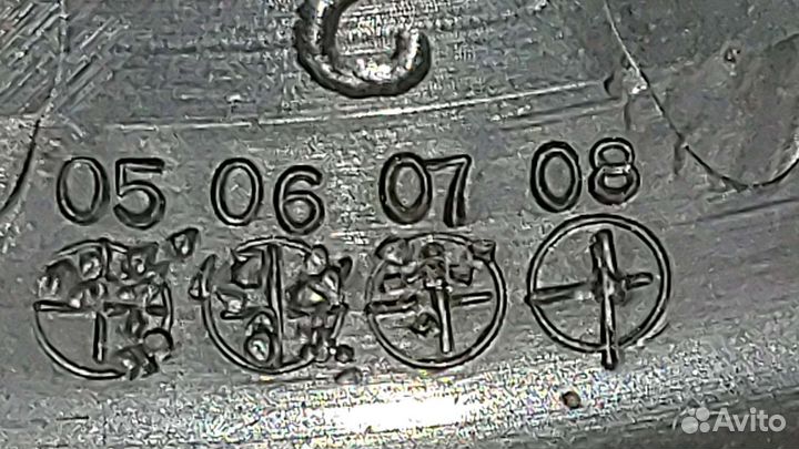 Облицовка противотуманки Mitsubishi Outlander 06г