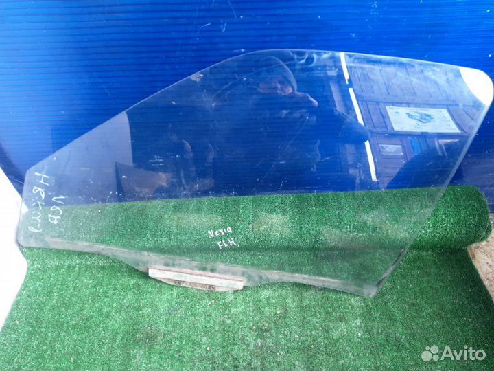 Стекло двери переднее левое Daewoo Nexia N100