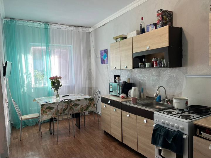 Дом 64 м² на участке 2,5 сот.