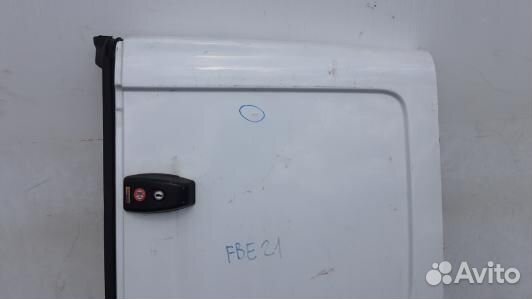 Дверь распашная правая opel vivaro (FBE21RB01)