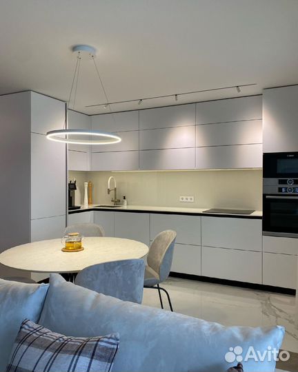 Кухня с антресолями на заказ