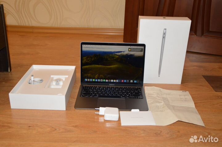 Macbook Air M1 2020 8/256Gb Space Gray