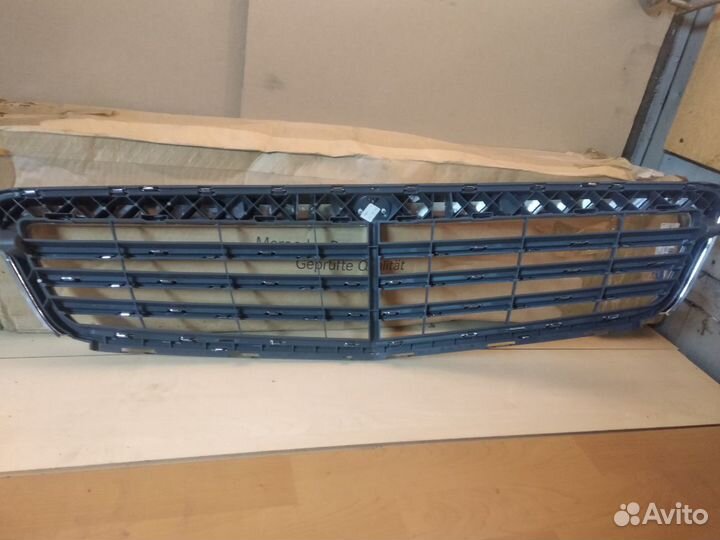 W204 C Class решётка радиатора новая оригинал