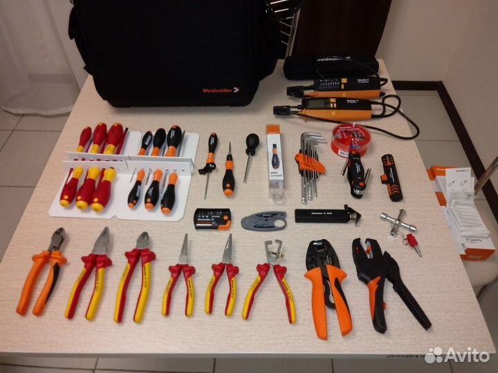 Услуги электрика и сантехника Срочный выезд