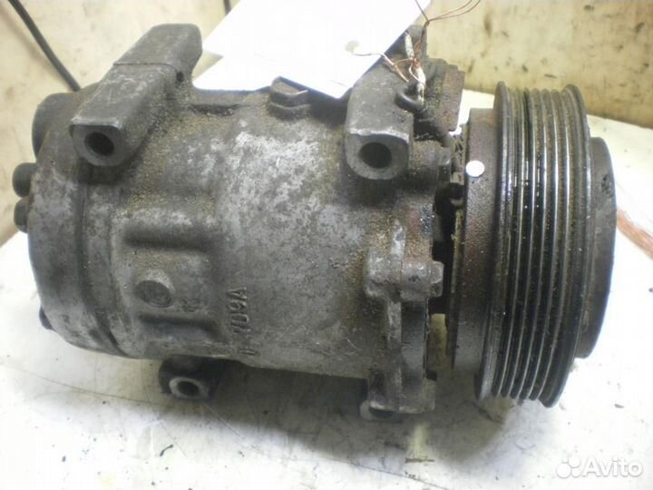 Компрессор системы кондиционирования Renault Espac
