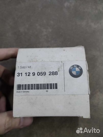 Сайлентблок переднего нижнего рычага BMW E36 1шт