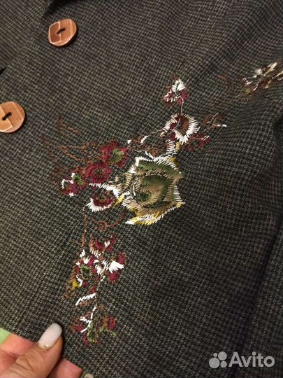 Костюм женский