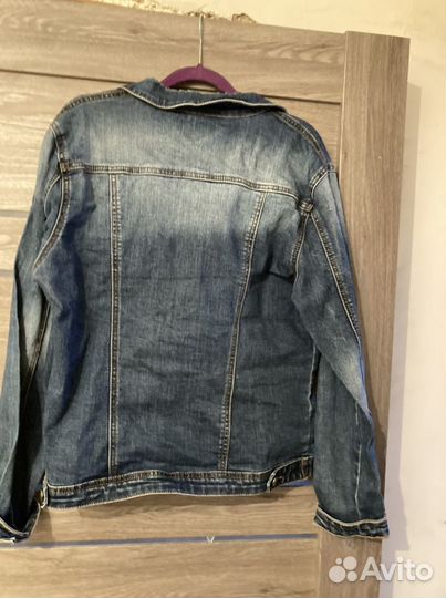 Куртка джинсовкя
