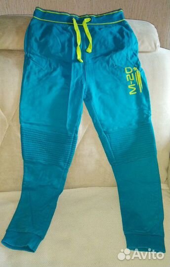 Костюм спортивный