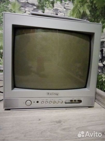 Телевизор Elenberg на запчасти