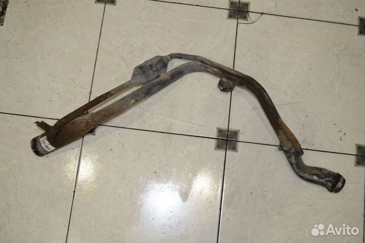 Заливная горловина бензобака Шевроле Круз