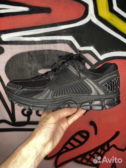 Nike AIR Zoom Vomero 5 Black