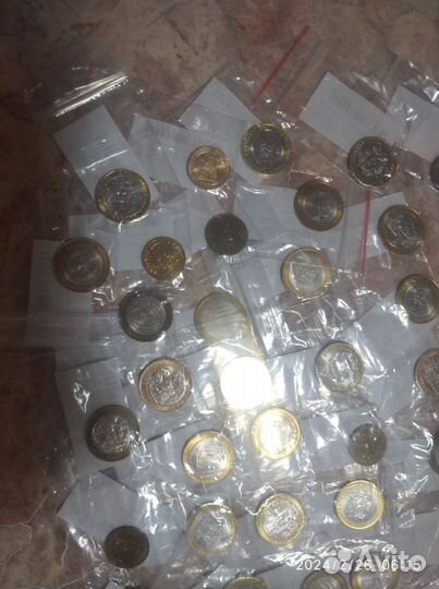 Юбилейные монеты 10