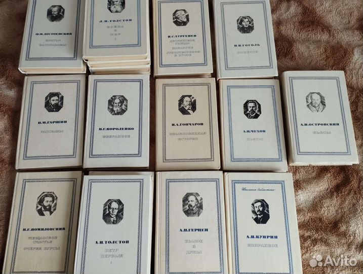 Продам книги