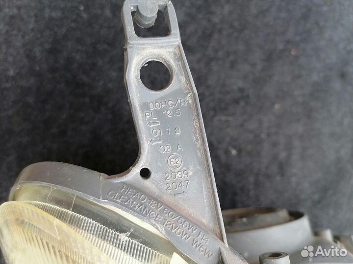 Фара правая тойота ярис витс 2004