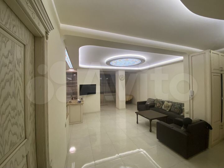 3-к. квартира, 98 м², 3/5 эт.